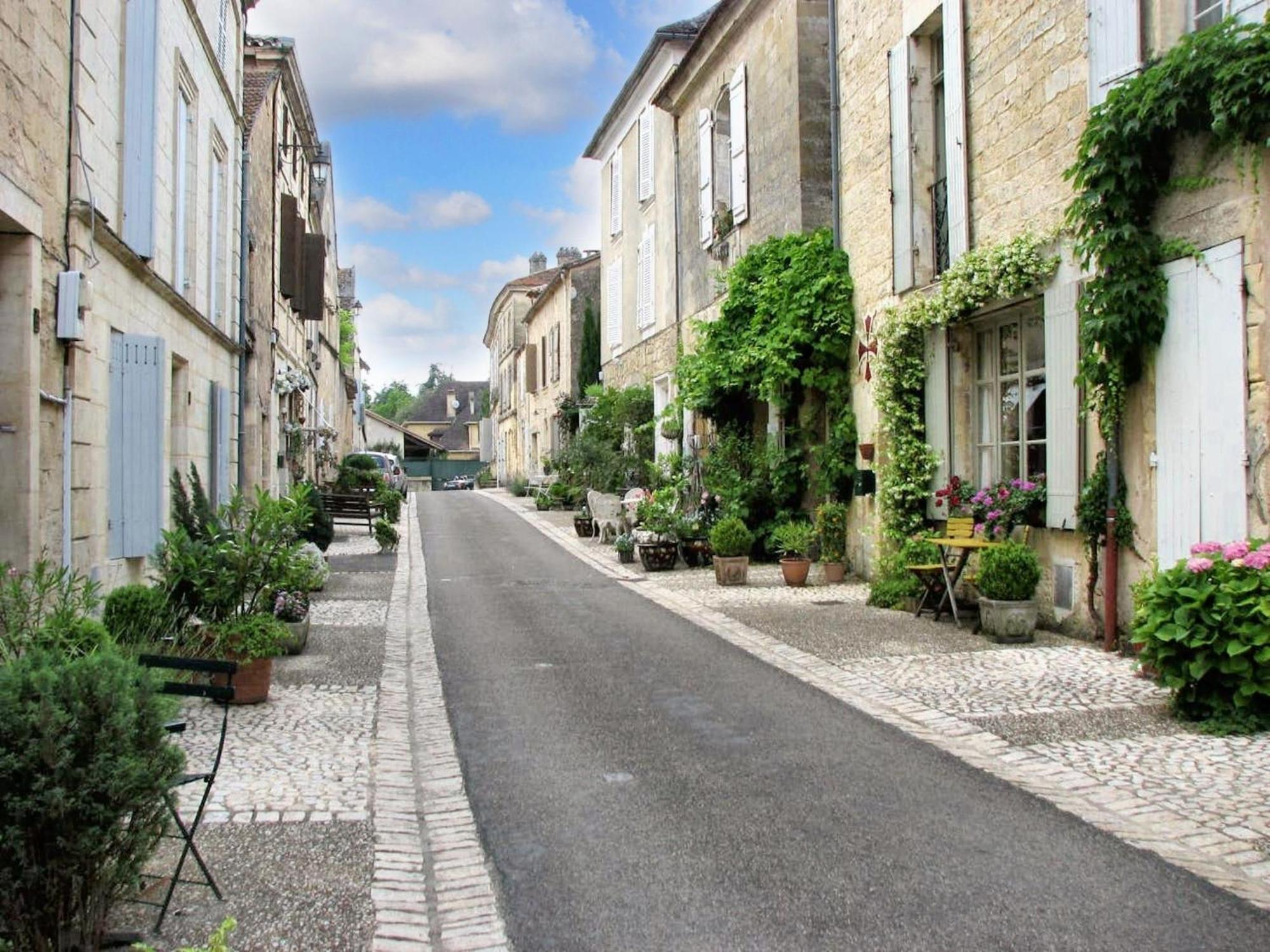 Studio Confortable Pres De Beaumont Du Perigord 60 M² Cheminee Exterior foto